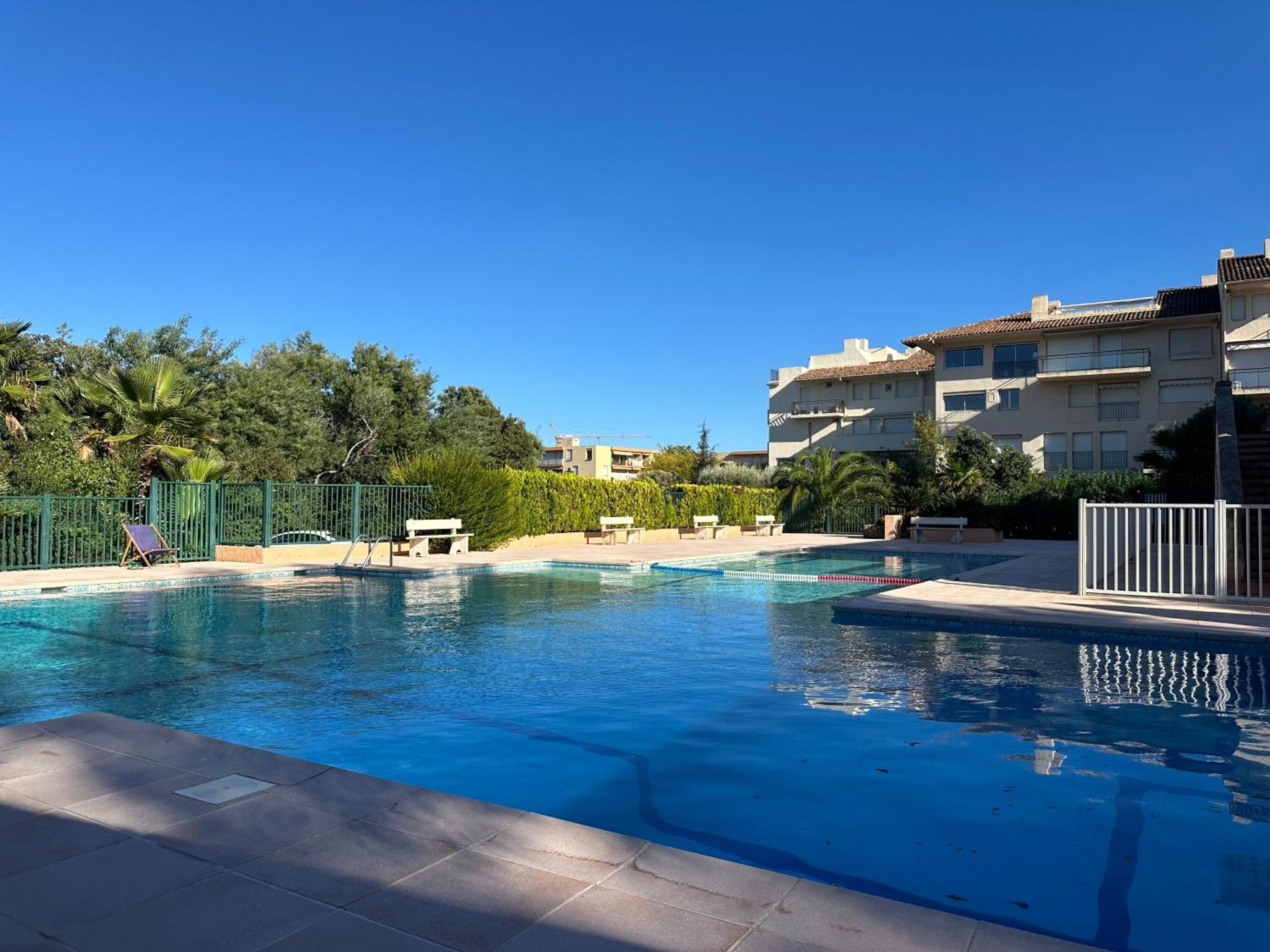 Saint-Tropez - Studio 40 M2 Экстерьер фото